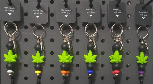Silicone Light Green Leaf Black Beads with Accent Bead Keychain